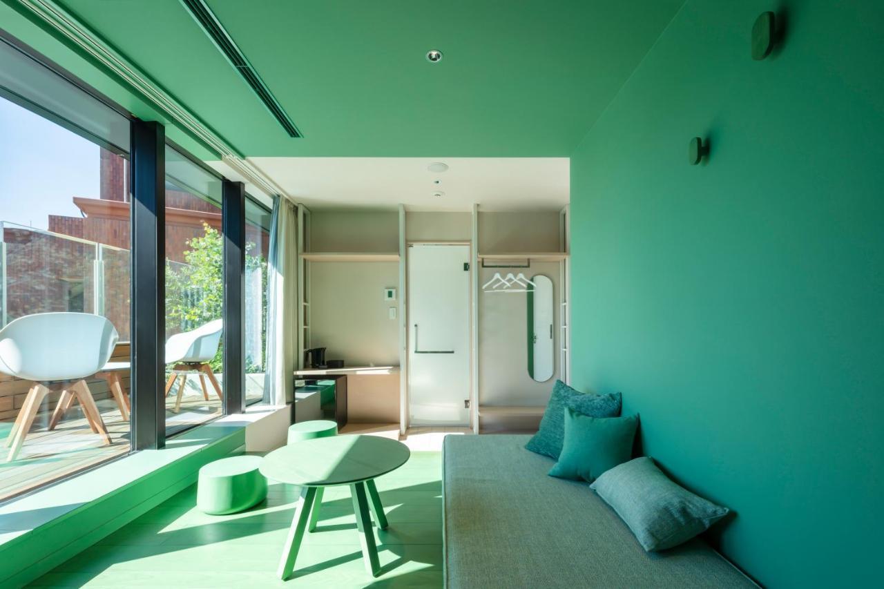 Toggle Hotel Suidobashi Tokyo prefektur Exteriör bild